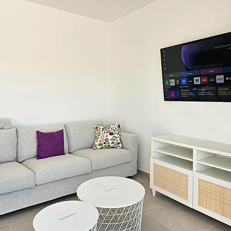 Townhouse In Oceana Gardens, Cancelada *